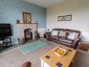 Cottage | Living room | TV - Cartref Melus (Colwyn Bay)