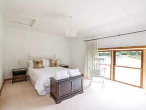 Cottage | 4 bedrooms, individually decorated, individually furnished, free WiFi - Cardean Mill (Blairgowrie)