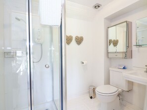 Cottage | Bathroom - Cardean Mill (Blairgowrie)