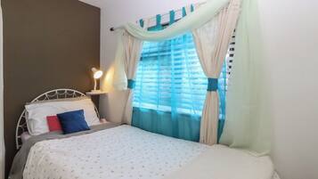 Cottage | 3 bedrooms, individually decorated, individually furnished, free WiFi