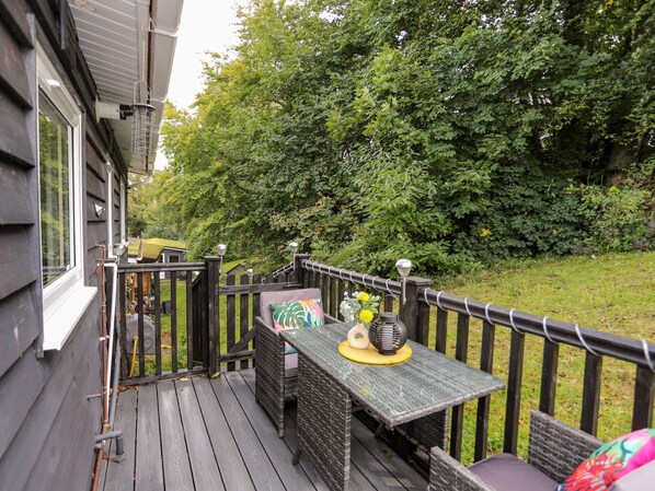 Cottage | Outdoor dining