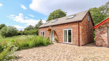 Casa rural | Façana frontal de l'allotjament