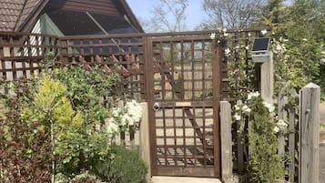Cottage | Property grounds