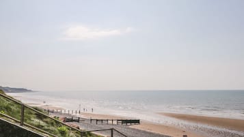 Cottage | Beach