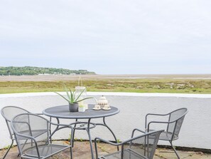 Cottage | Outdoor dining - Pen y Lon (Pentraeth)