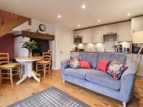 Cottage | Living area