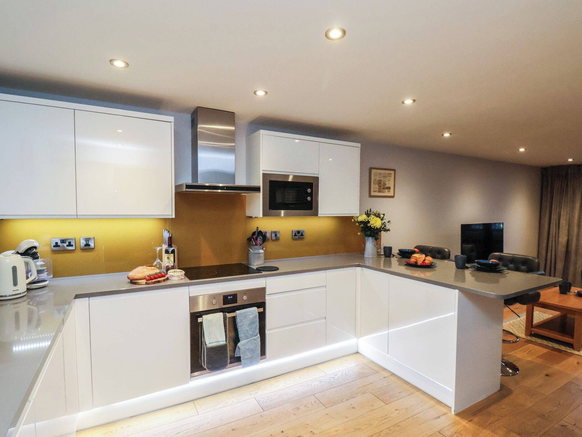 Feriehus | Privat køkken | Køleskab, mikrobølgeovn, opvaskemaskine, højstol