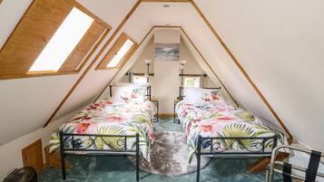 Cottage | 1 bedroom, individually decorated, individually furnished, free WiFi