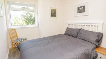 Casa de campo | 2 dormitorios, decoración individual, mobiliario individual