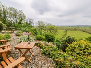 Cottage | Property grounds - Llety Perygl (Harlech)