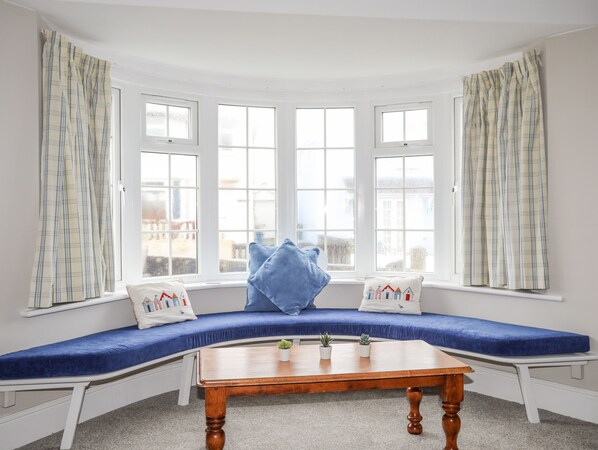 Cottage | 3 bedrooms, individually decorated, individually furnished, free WiFi - The Pink House (Rhosneigr)