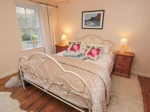 Chaumière | 3 chambres, décor unique, ameublement unique, accès au Wi-Fi (inclus)