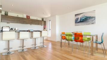Cottage | Living room | TV