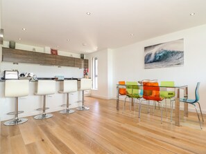 Cottage | Living room | TV