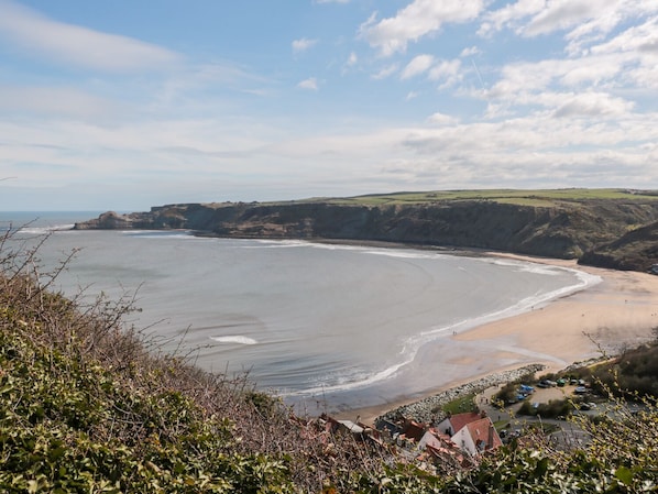 Cottage | Beach | Beach nearby - Sea-u-soon (Saltburn-by-the-Sea)