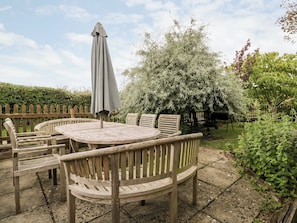 コテージ | 屋外ダイニングエリア