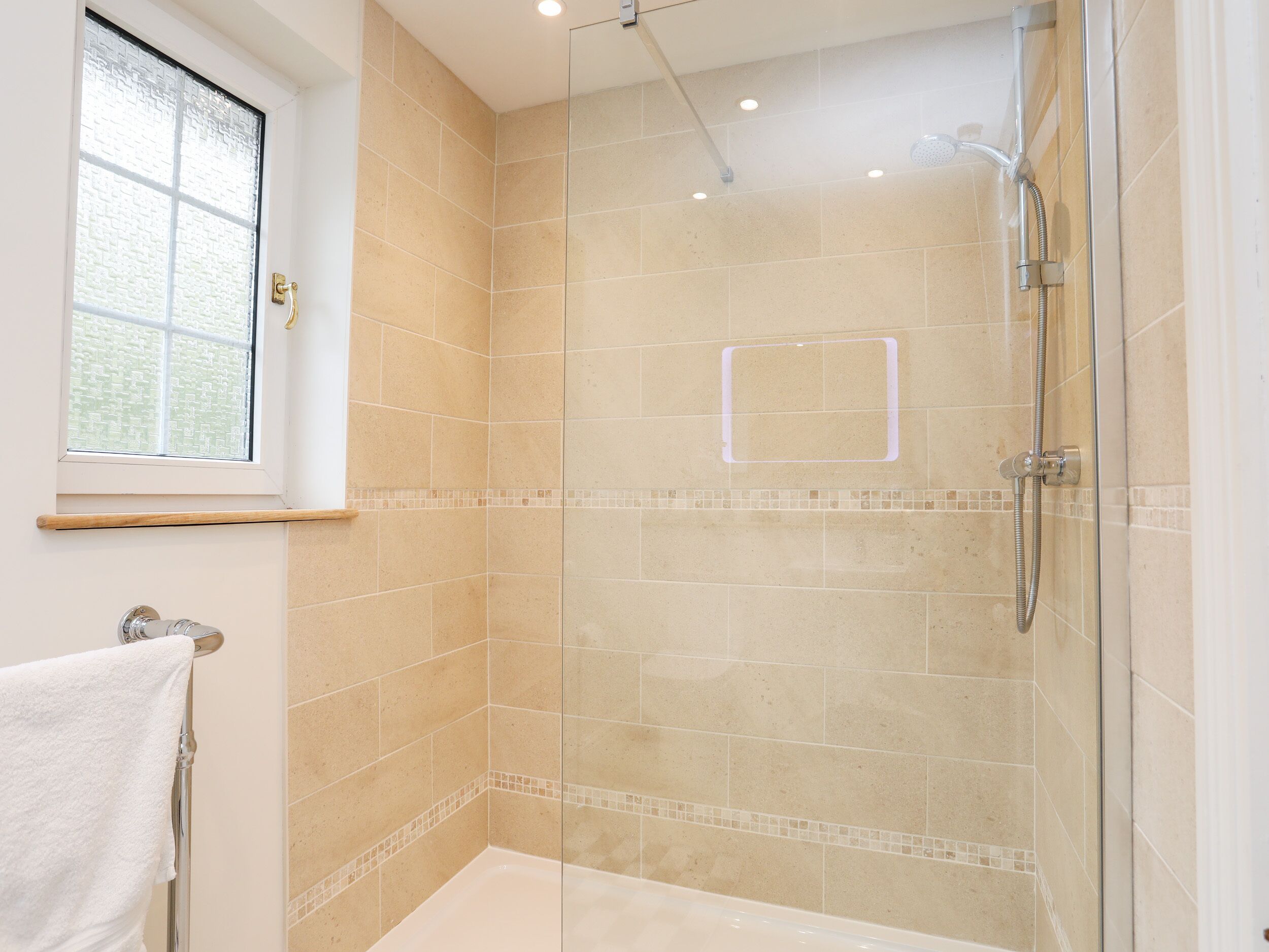 Cottage | Bathroom | Shower