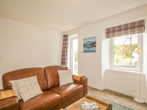 Cottage | Woonruimte | Televisie