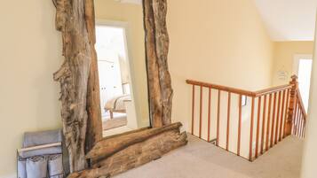 Cottage | 4 bedrooms, individually decorated, individually furnished, free WiFi