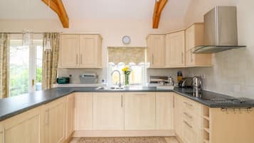Cottage | Interior