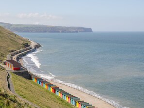 Cottage | Interior - West Cliff Apartment (Whitby)