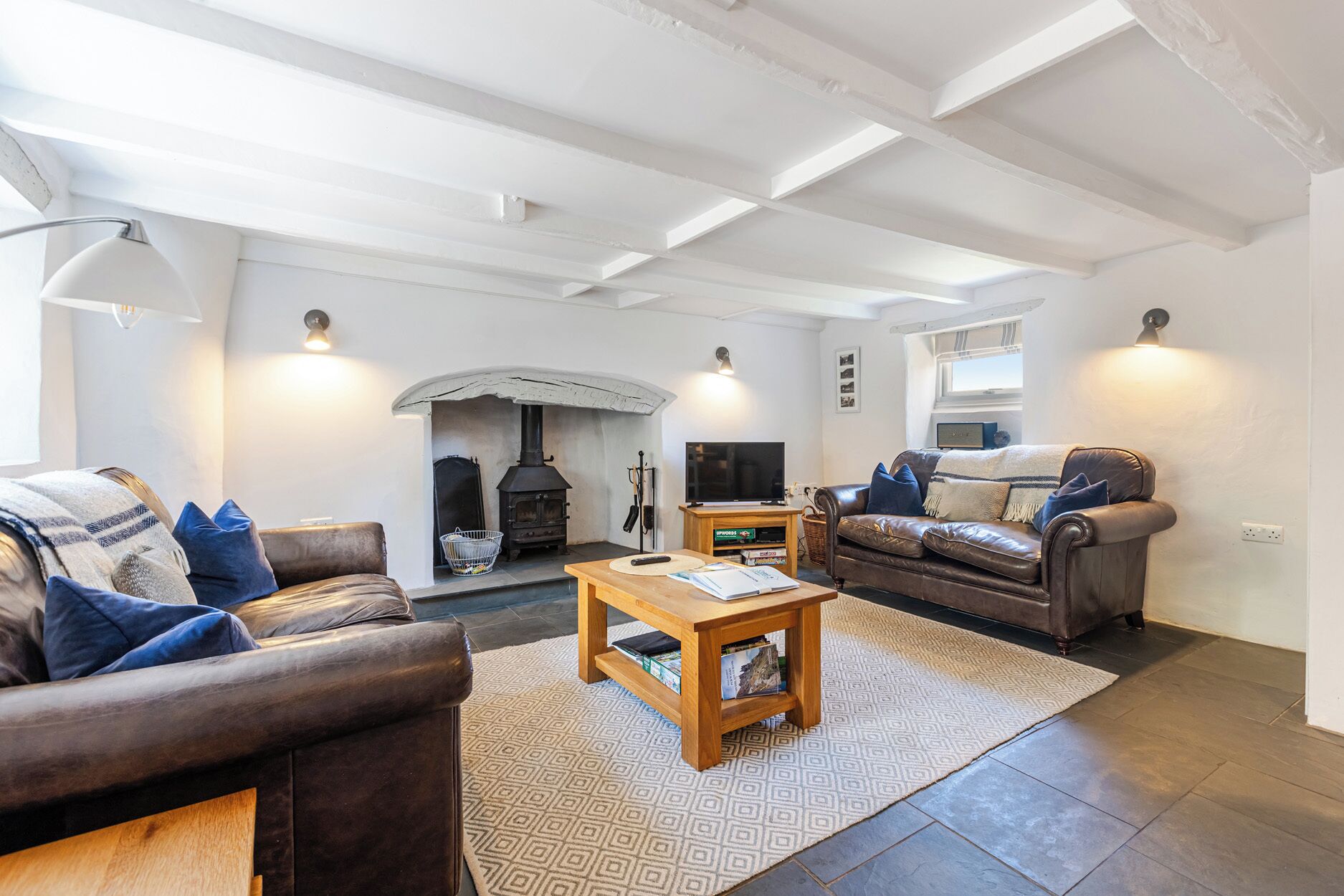 コテージ | リビング エリア | テレビ