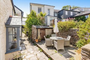 คอทเทจ | รับประทานอาหารกลางแจ้ง