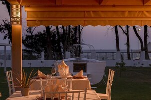 Se sirven cenas y cocina regional 