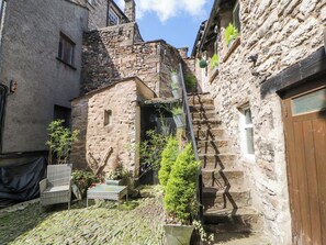 Cottage | Property grounds - The Landings (Carnforth)