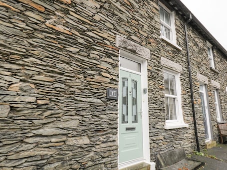 Cottage | Front of property