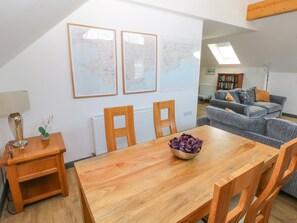 Cottage | Tempat makan