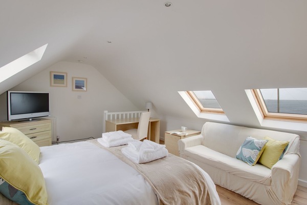 Cottage | 3 bedrooms, individually decorated, individually furnished, free WiFi