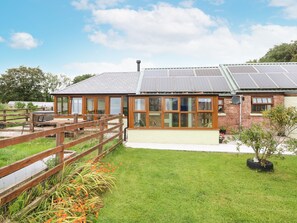 Cottage | Interior