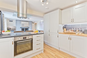 Premium Apartment, Private Bathroom | Shared kitchen - Harley House (Broughton in Furness)