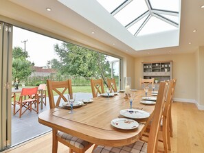 Cottage | Interior