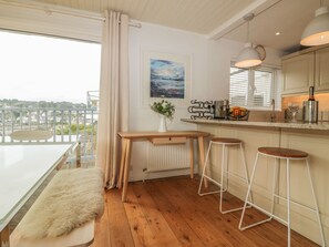 Cottage | Interior - Kittiwake (Plymouth)