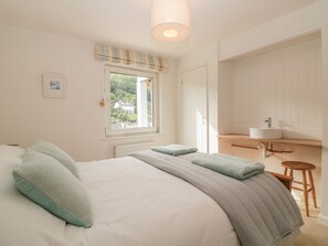 Interior - Kittiwake (Plymouth)