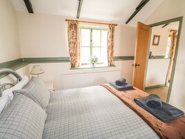Cottage | 1 bedroom, individually decorated, individually furnished, free WiFi