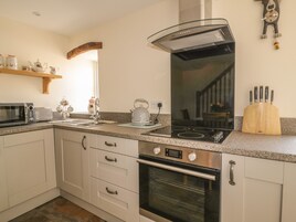 村舍 | 私人厨房 | 冰箱、微波炉、炉灶、电热水壶