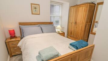 2 bedrooms, individually decorated, individually furnished, free WiFi