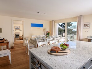 Cottage | Interior - Courtenay Villa (Salcombe)