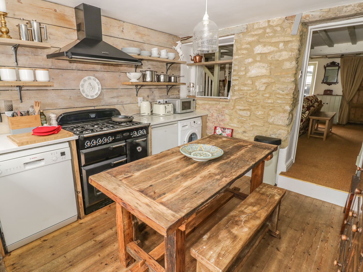 Cottage | Bếp riêng | Tủ lạnh, bếp nấu, máy rửa bát, ghế cao cho trẻ em 