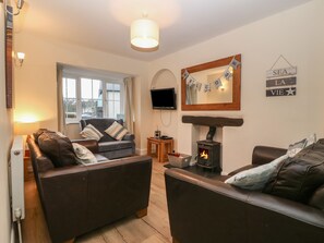 Cottage | Living area