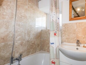 Cottage | Bathroom