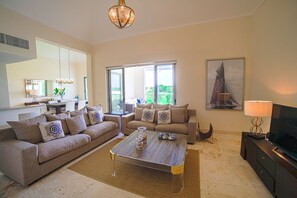 TV - Relax in luxury apartment, private beach & pool (Punta Cana)