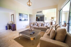 TV - Relax in luxury apartment, private beach & pool (Punta Cana)