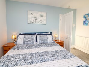 Interior - Quayside View (Brixham)