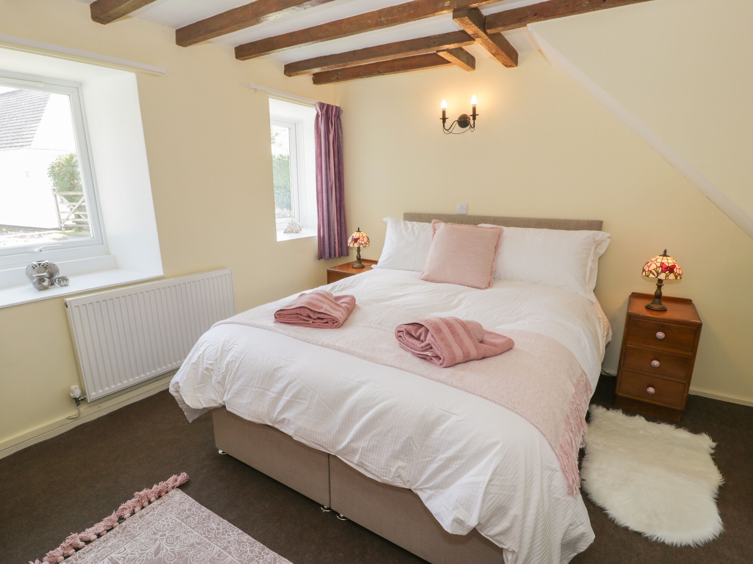 Cottage | 3 bedrooms, individually decorated, individually furnished, free WiFi