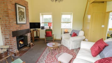 3 bedrooms, individually decorated, individually furnished, free WiFi