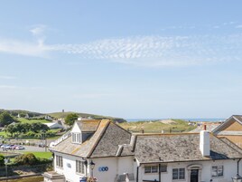 2 habitaciones, decoración personalizada y muebles diferentes 